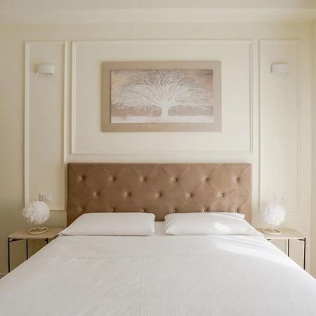 Champagne Suite Milano Esterno foto