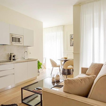 Champagne Suite Milano Esterno foto