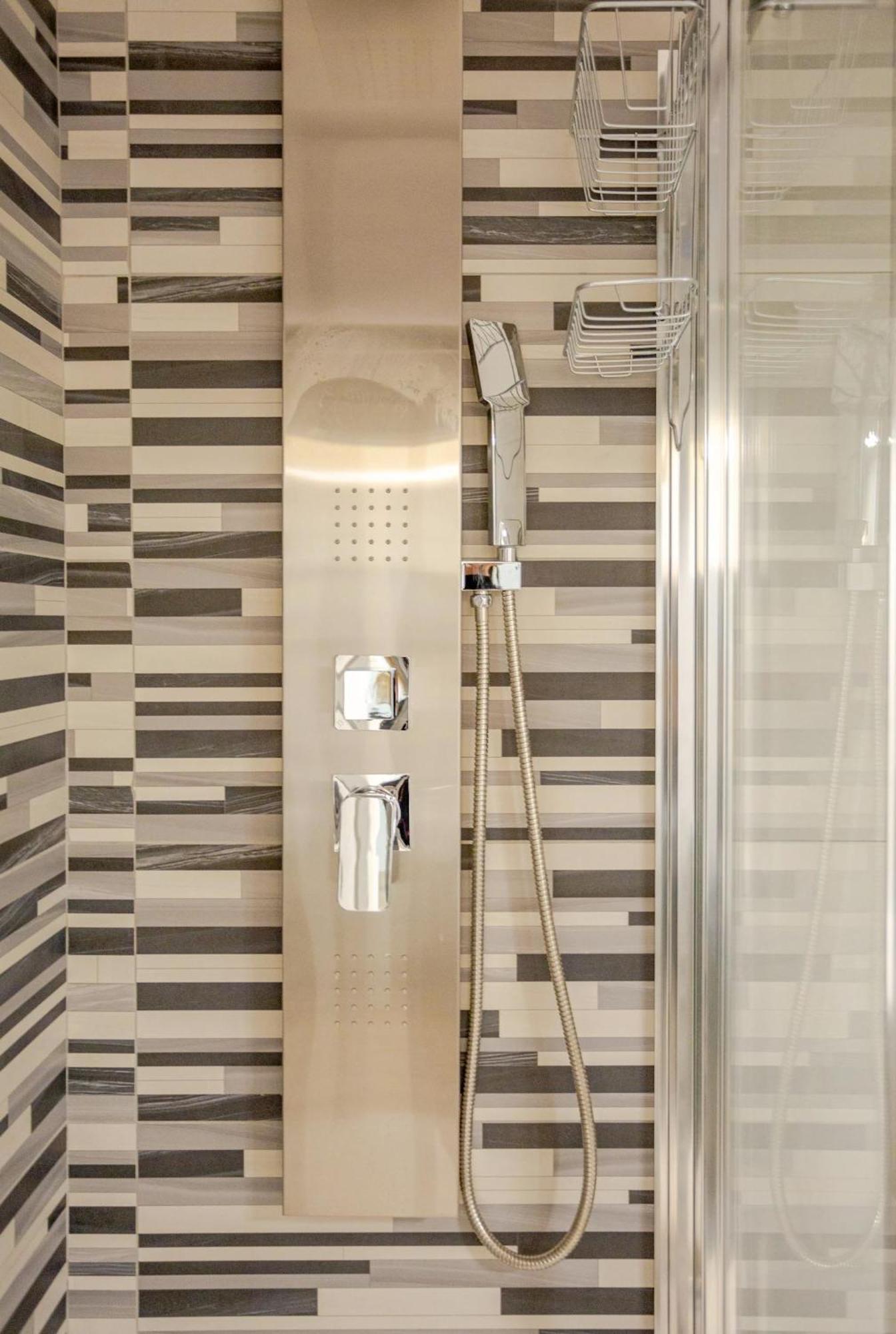 Champagne Suite Milano Esterno foto